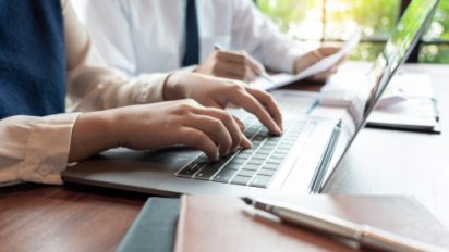 お客様の手続き負担を出来るだけ軽くするよう努めます